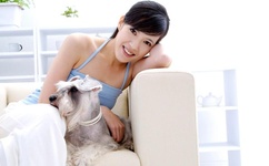 太子用身体去慰问灾难的子民